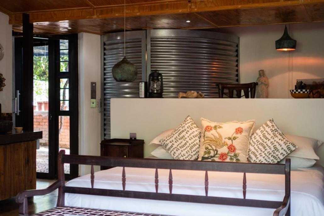 Liedjiesbos Urban Olive Farm Bed & Breakfast Bloemfontein Luaran gambar