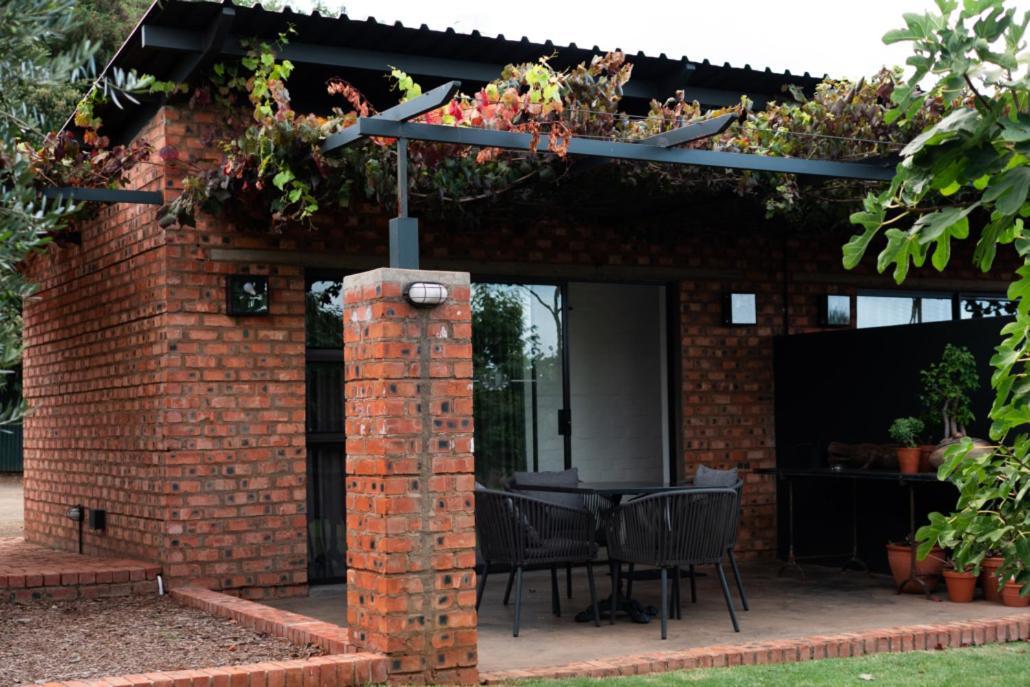 Liedjiesbos Urban Olive Farm Bed & Breakfast Bloemfontein Luaran gambar